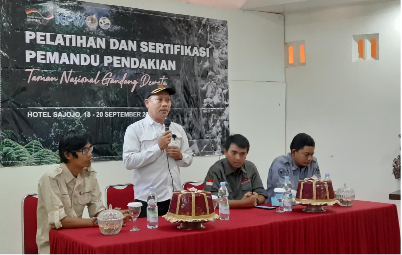 Pelatihan dan Sertifikasi Pemandu Pendakian di Taman Nasional Gandang Dewata: Menyiapkan Pemandu Pendakian Lokal yang Kompeten